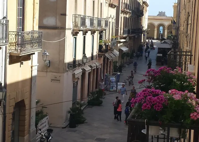 B&B Arco Dell'Orologio Trapani